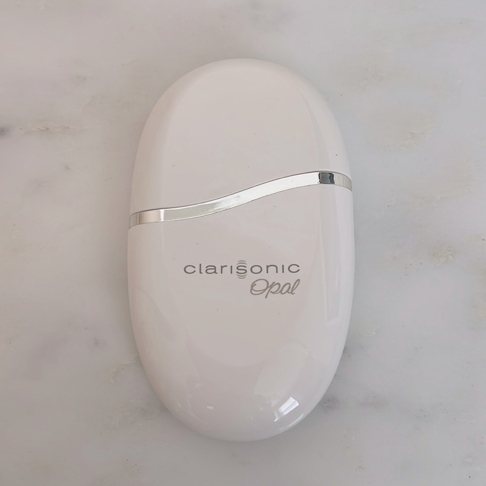 Clarisonic Opal with charger and carrying case
